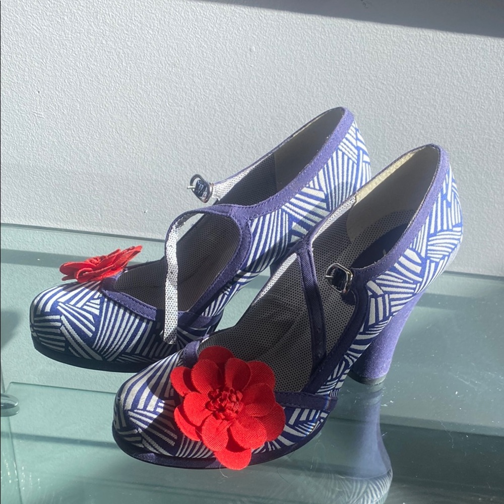Stylish Blue and Red Women's Heels